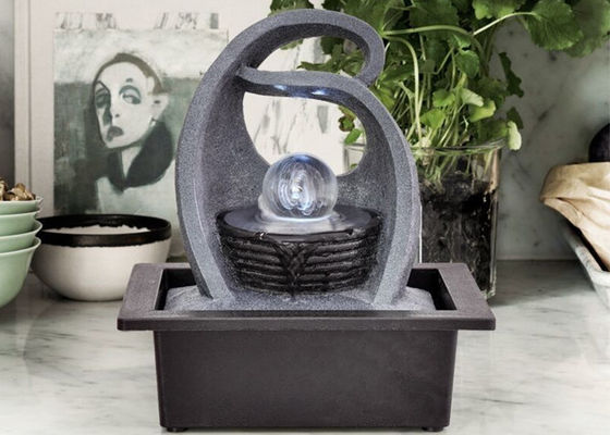 الصين معاصر داخلي مع كرة زجاجية بوليريسين ديكورات منزلية منزلية نافورة مياه غرفة المعيشة مع LED المزود
