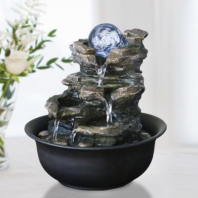 Rock Rock داخلي مع الكرة الزجاجية بوليريسين الديكورات المنزلية الداخلية نافورة المياه في غرفة المعيشة مع LED المزود